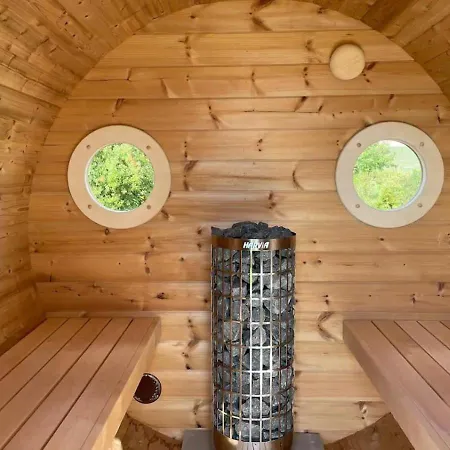 Tirolian North, Whirlpool, Sauna, Lagerfeuer * Bundorf